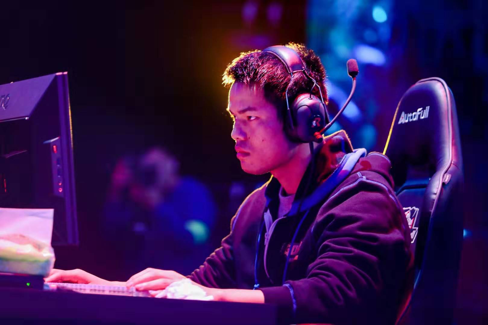 并进的大背 并进的大背